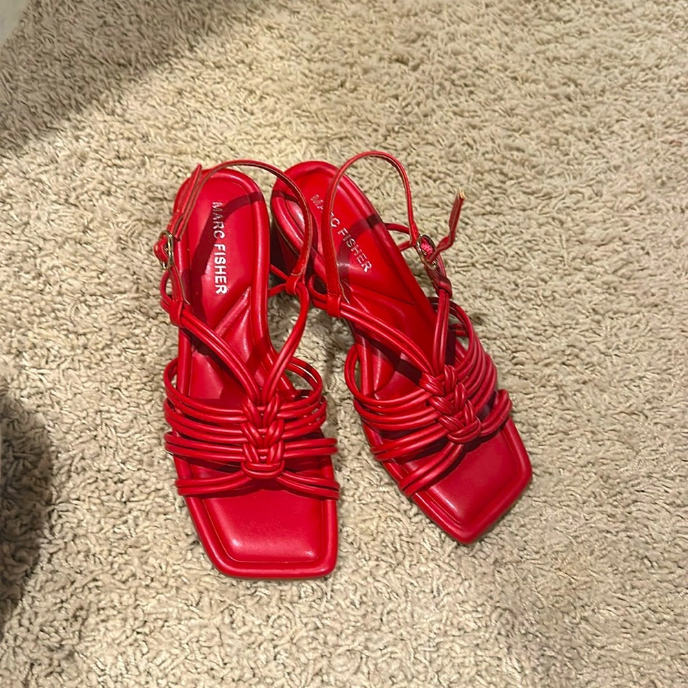Marc fisher red heels